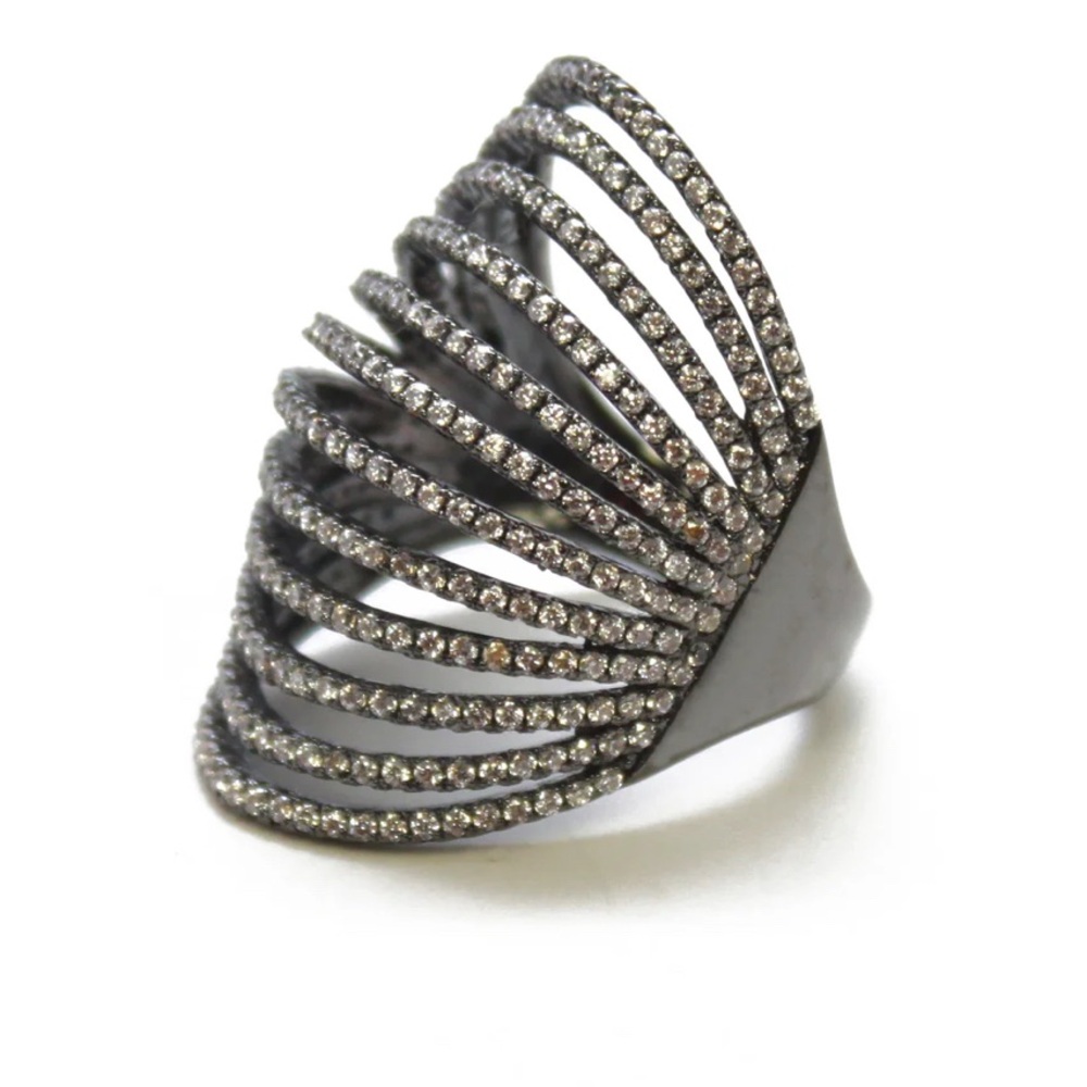 nOir Jewelry Helinda Wave Ring
